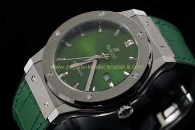 Hublot - 051 ETA