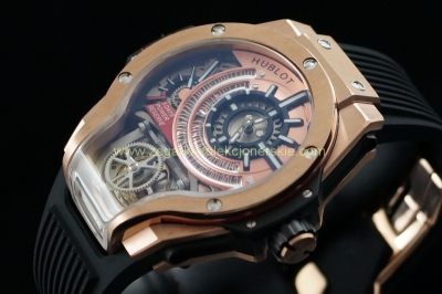Hublot - 070 ETA